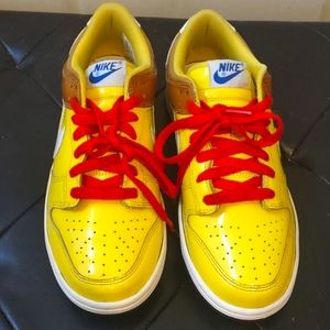 Nike Dunk Low Boys GS 'Spongebob' Youth Sneakers